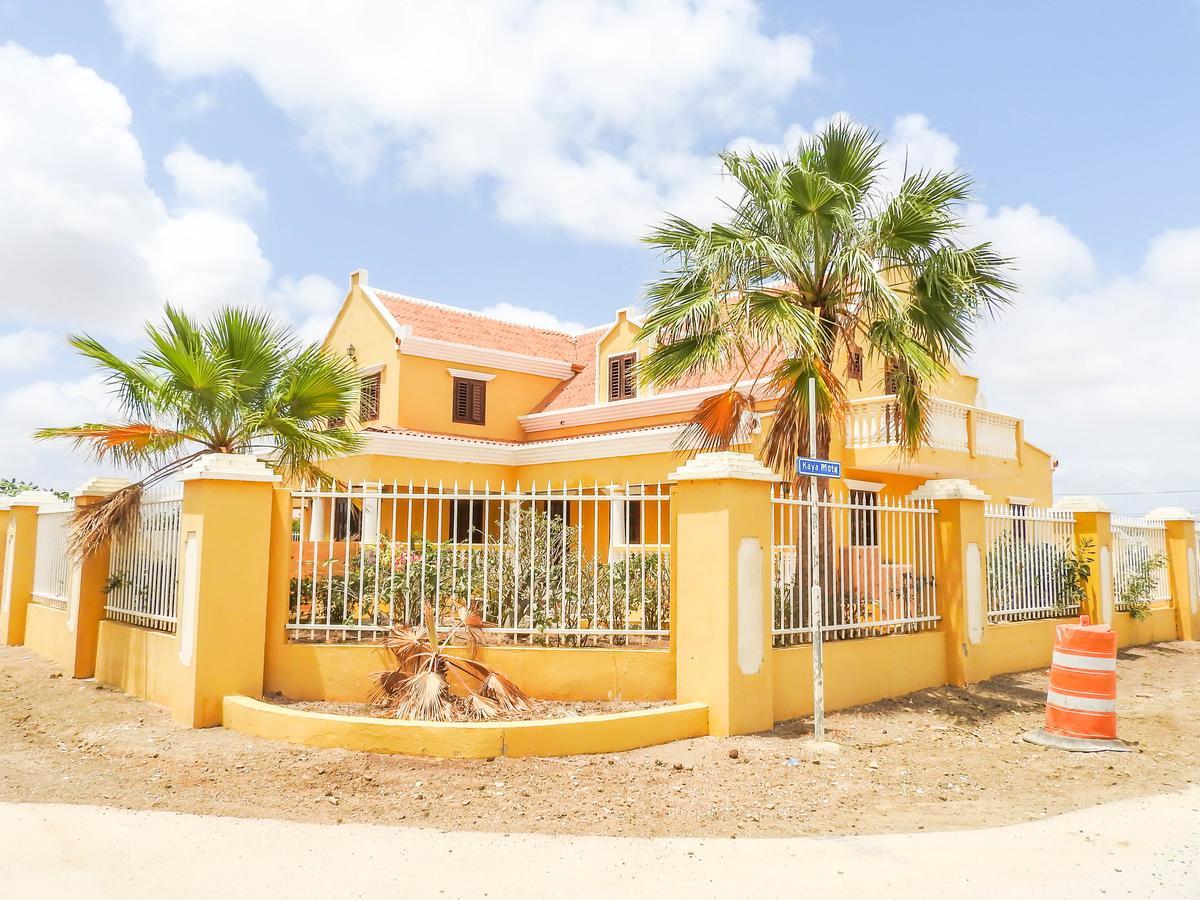 Landhuis Belnem Bonaire Bed and Breakfast Playa Eksteriør billede